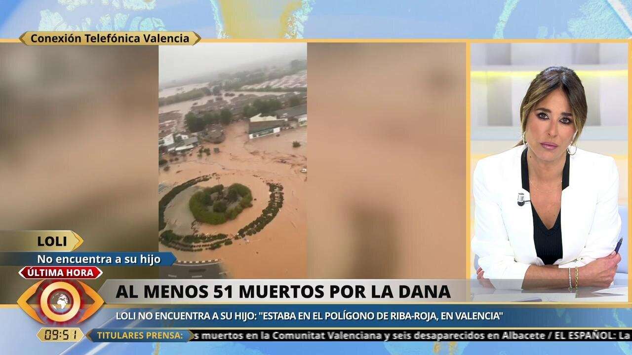 Una mujer se derrumba en 'La mirada crítica' al no encontrar a su hijo tras la DANA en Valencia: 