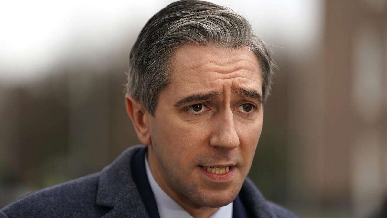 Harris contesta a Israel ante el cierre de su embajada en Irlanda: 