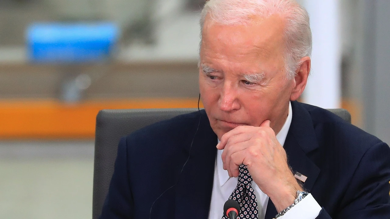 Preocupación por la salud de Joe Biden: un pequeño tumor y un audio que delata su estado mental