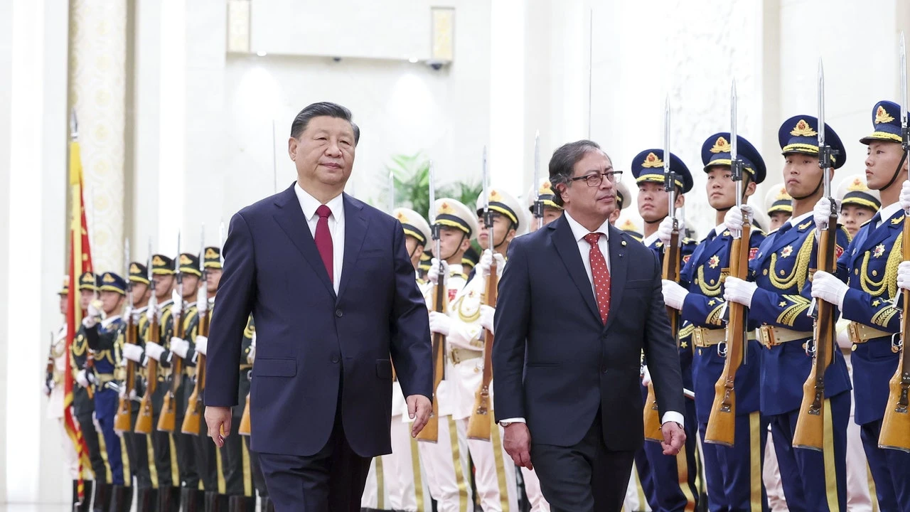 Colombia firma un histórico acuerdo con China para sumarse a la Nueva Ruta de la Seda de Pekín