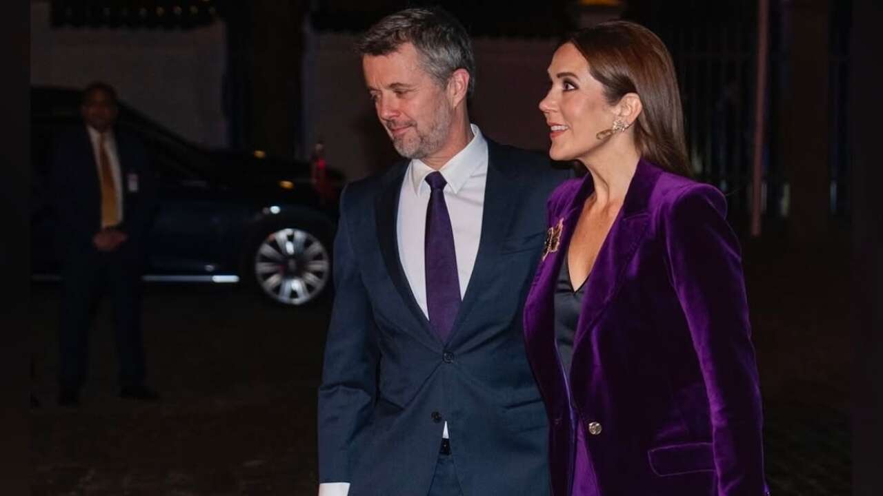 El traje de terciopelo morado que las mujeres +50 más elegantes le copiarán a Mary de Dinamarca estas Navidades