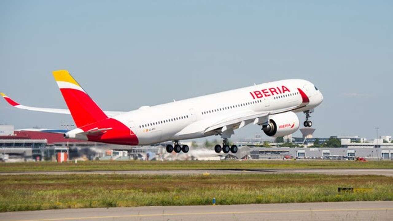 Iberia refuerza su oferta de invierno con Innsbruck como nuevo destino