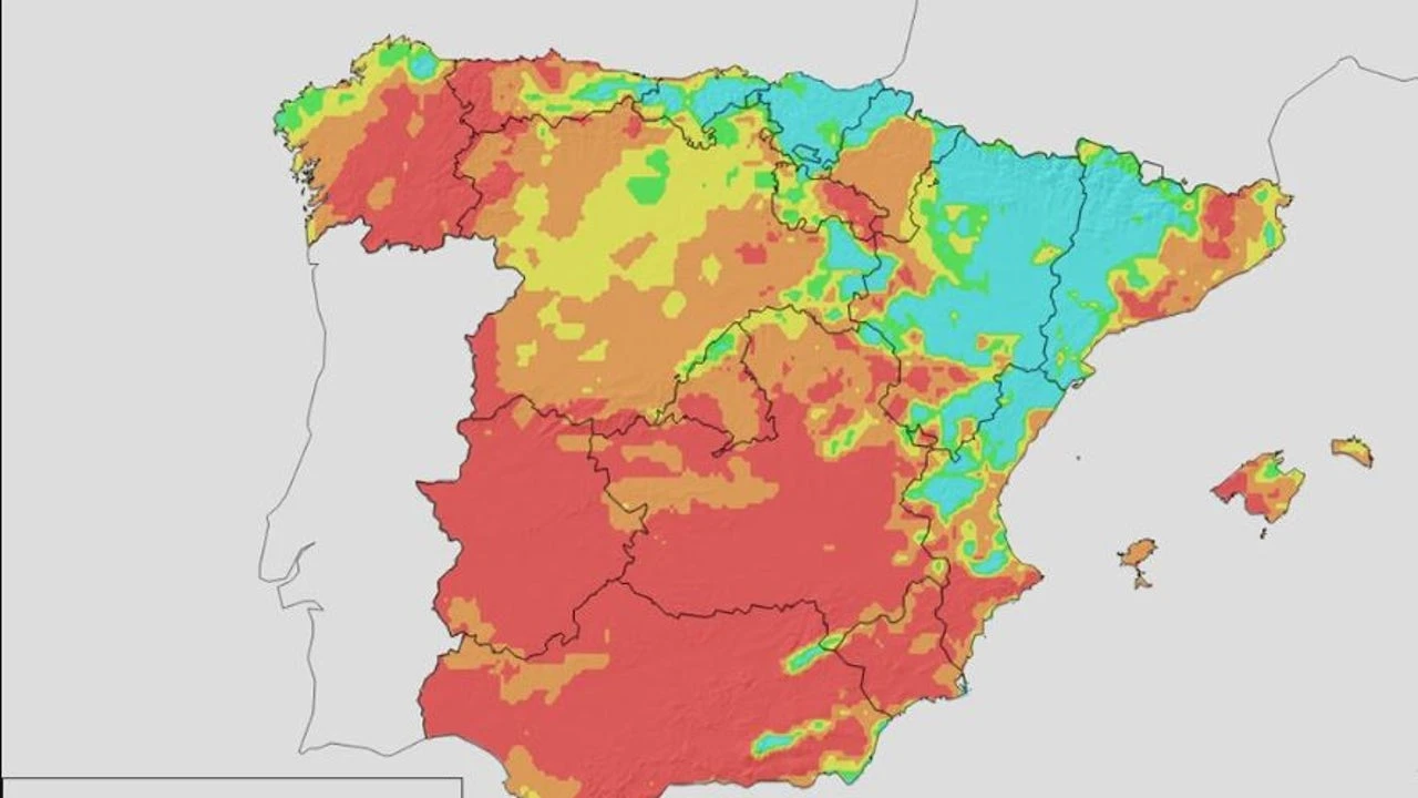 Las lluvias podrían dar un respiro en los incendios: estas son las zonas donde desciende el riesgo