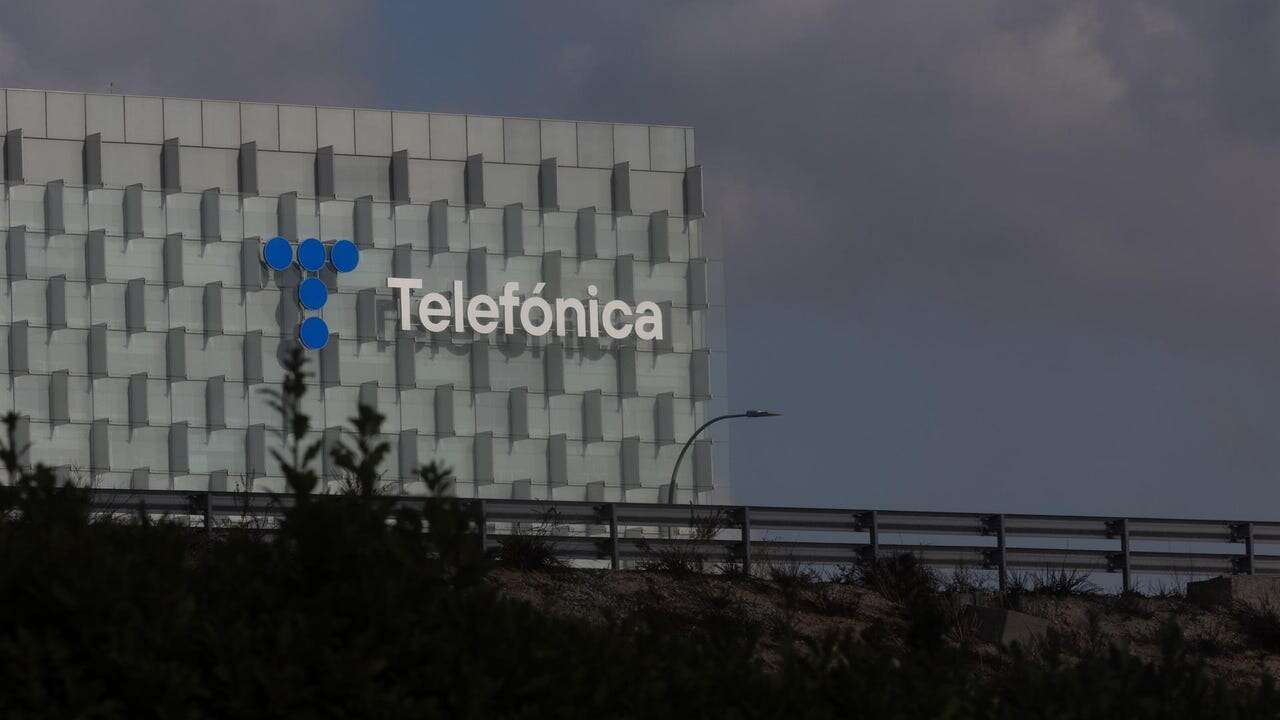 Telefónica repartirá este jueves 850 millones en dividendos, 210 de los cuales serán para la SEPI, CriteriaCaixa y STC