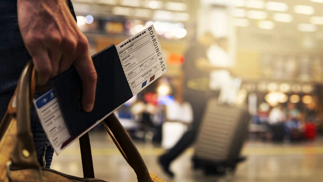 ¿Puedo cambiar un billete de avión esta Semana Santa? Esto es lo que le costará