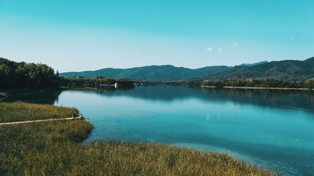 Los 10 lagos más impresionantes de España para una escapada inolvidable