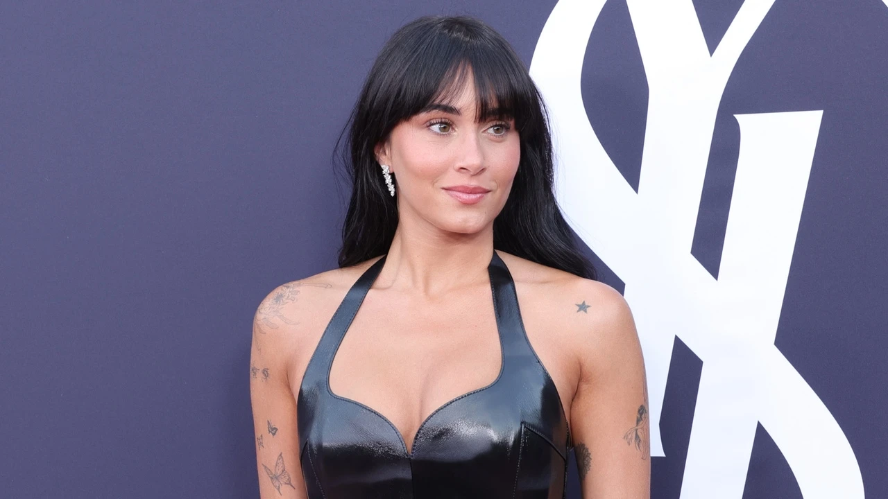 Aitana incendia Instagram con bikini de triángulo en blanco (y cuerpo de infarto) desde sus vacaciones en Bali