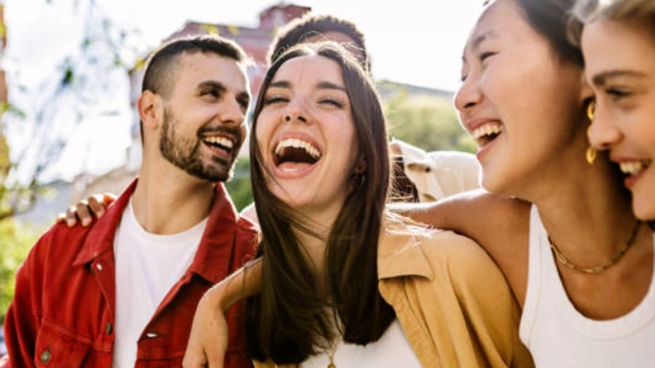 Las personas emocionalmente inteligentes usan la regla del lavavajillas para construir relaciones más duraderas