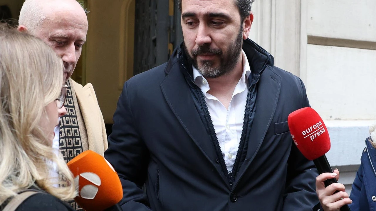 Aldama pide permiso al Supremo para viajar a Portugal 