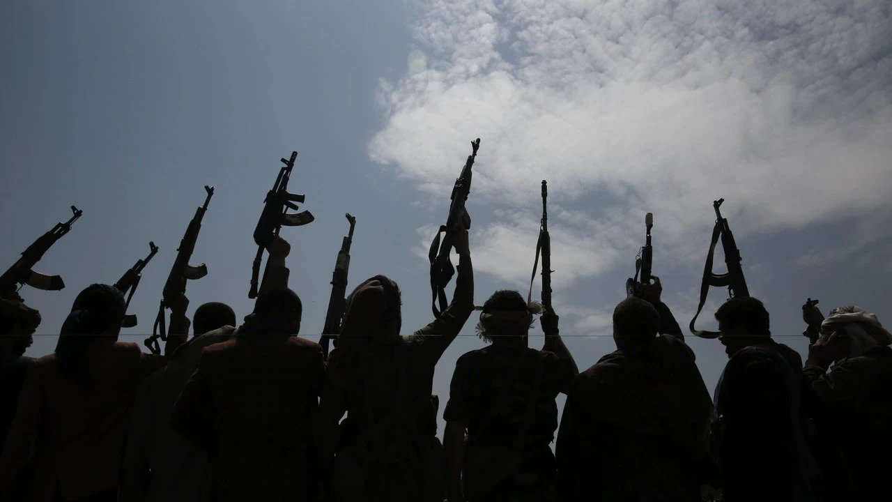 Los hutíes de Yemen amenazan con reanudar sus ataques si Israel no permite la entrada de ayuda en Gaza