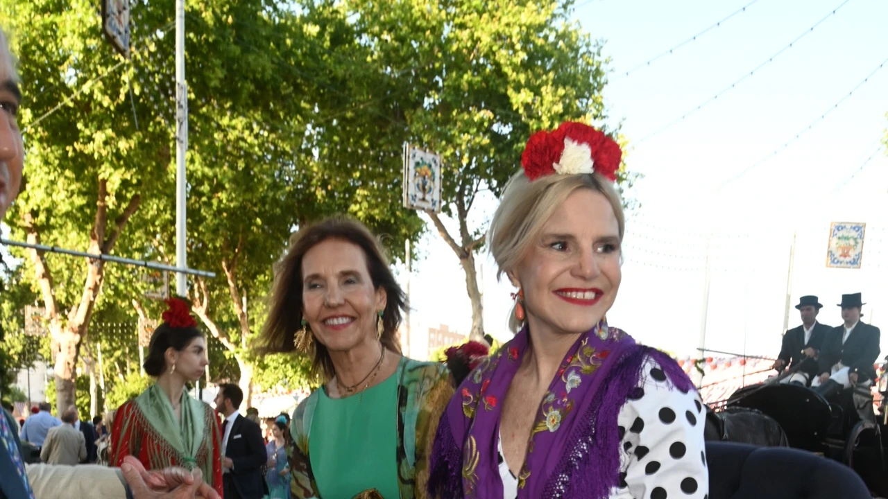 Pineda, Labradores, La Prima y Aero: lo que se cuece (fuera de foco) en las casetas de la Feria de Sevilla