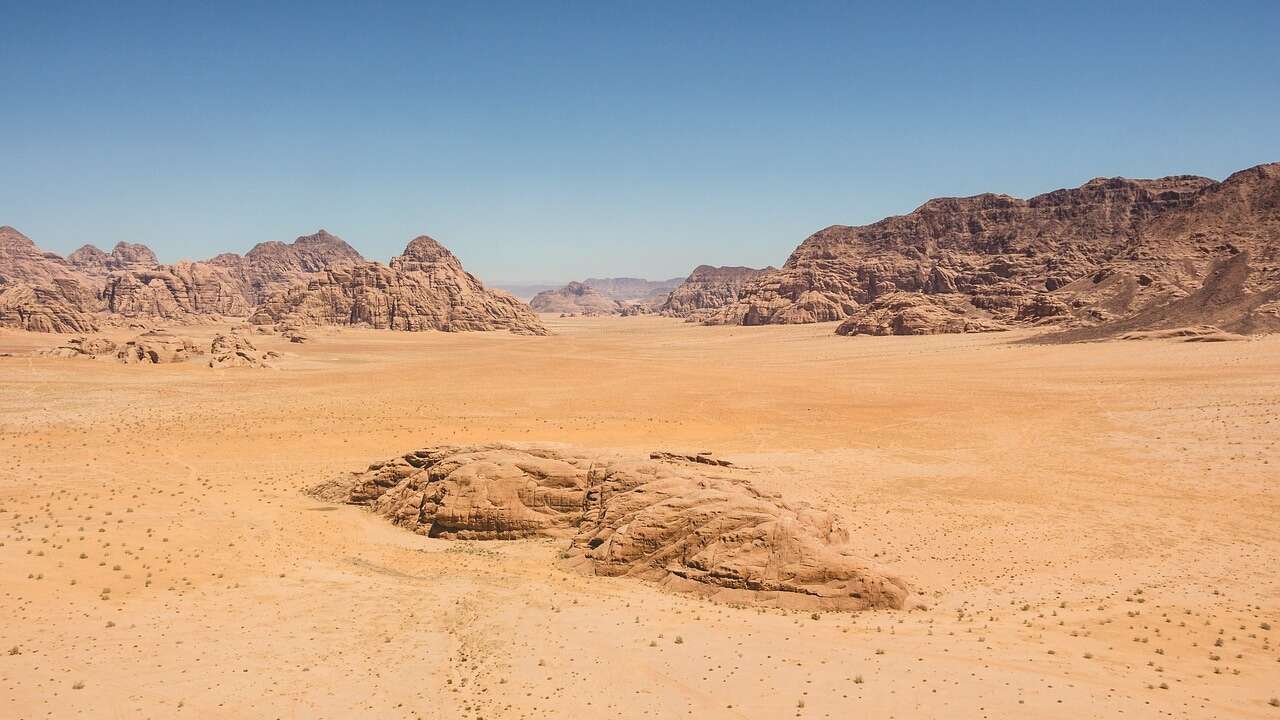 El cuarto lago más grande del mundo se ha convertido en un desierto mortal: este es el motivo