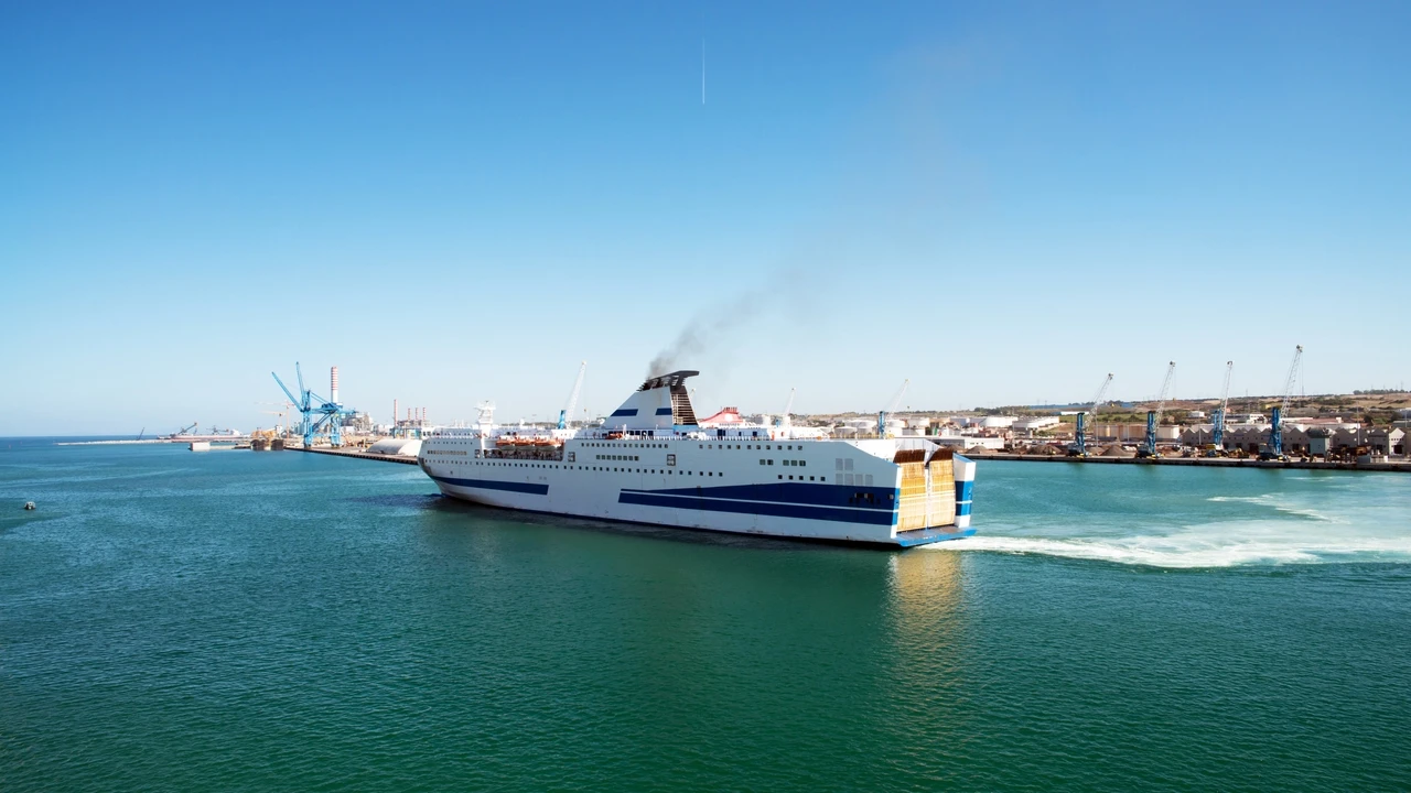 Marruecos busca desde hace un año a uno de sus nacionales desaparecido en un ferry español