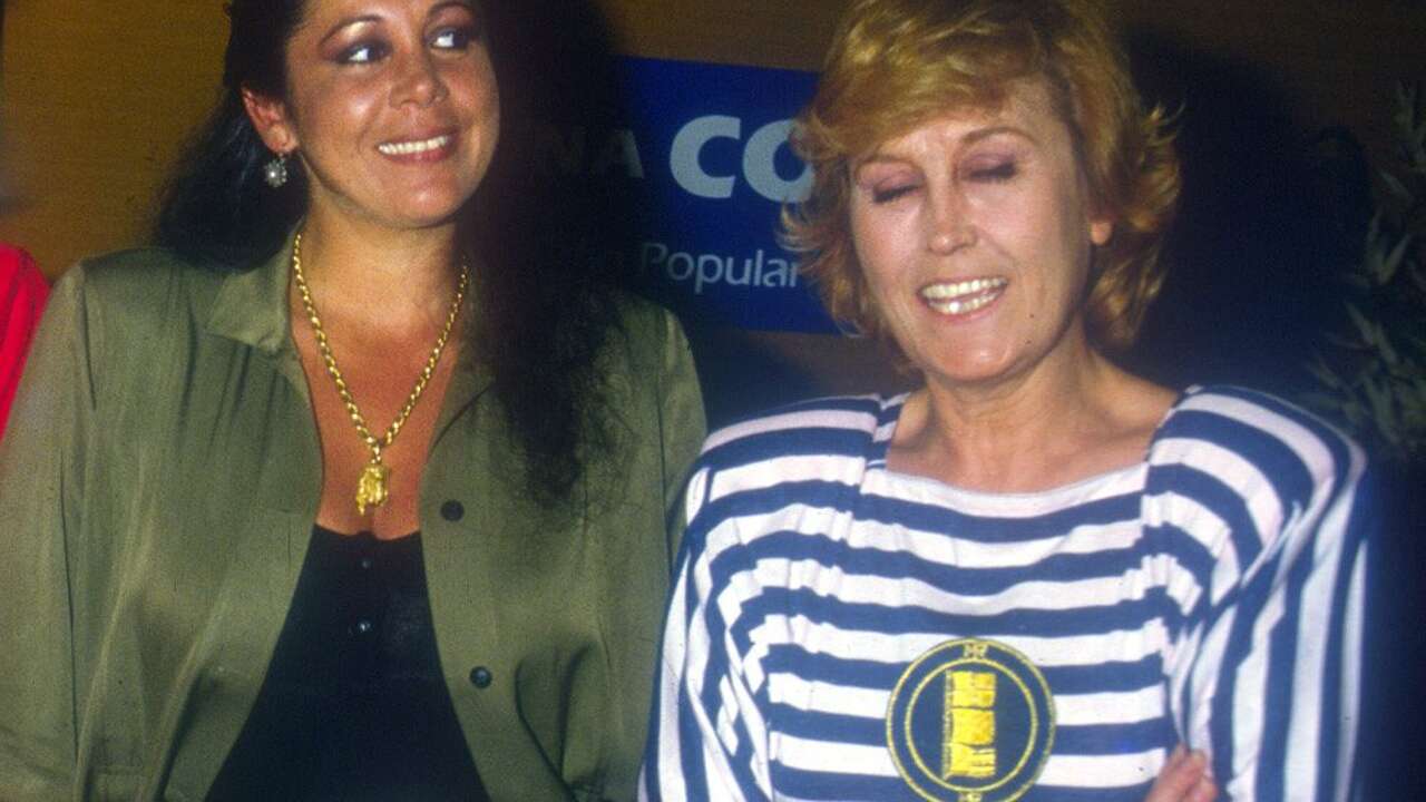 Las fotos ocultas de Isabel Pantoja y Encarna Sánchez ven la luz 20 años después