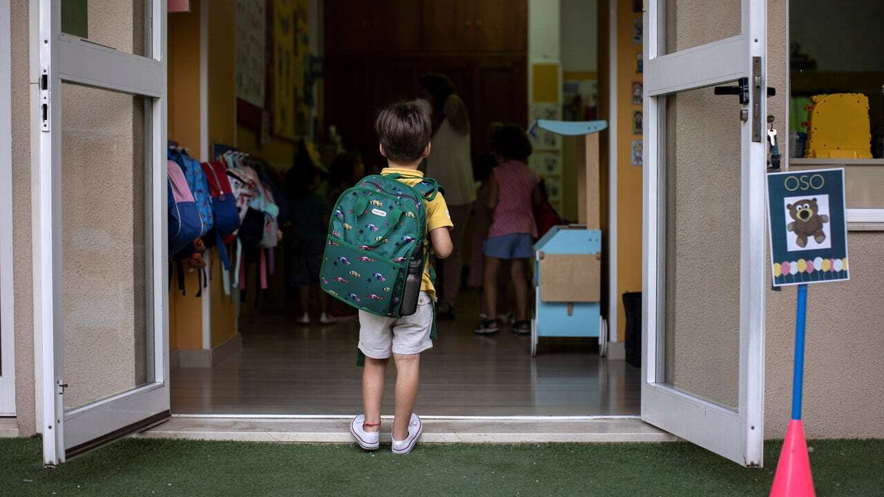 La Asociación Española de Pediatría define la edad adecuada para que los niños vayan solos al colegio