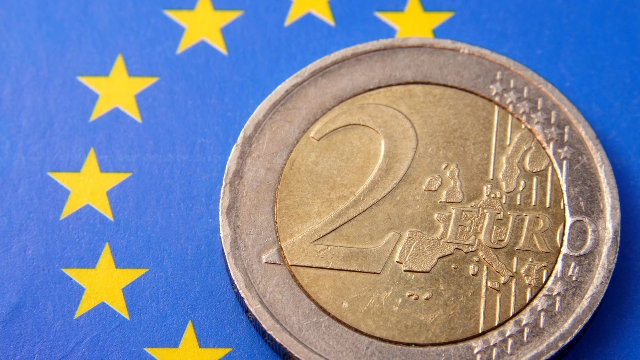 Este es el único país de la Unión Europea que no está obligado a usar el euro: el curioso motivo que lo explica