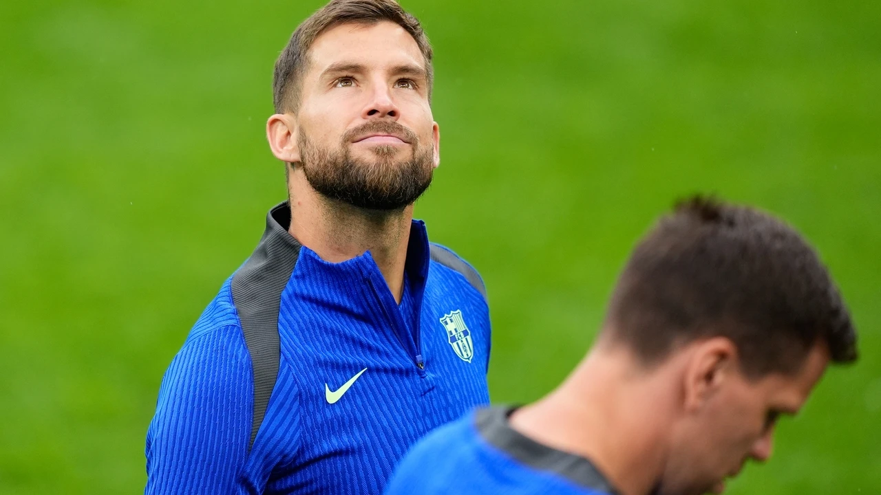 Iñigo Martínez se va del Barcelona: un disgusto para Flick, una salida con lógica para el club en su situación