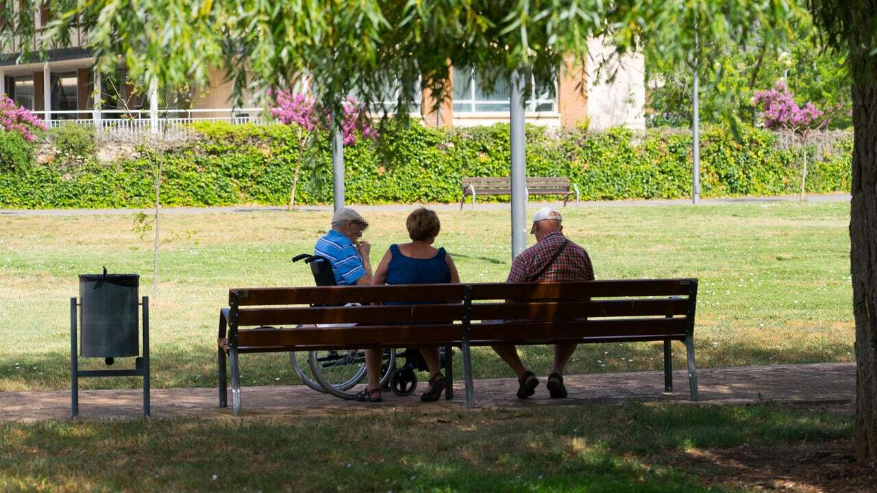 Los hábitos de 'persona mayor' que está cambiando para bien la vida de muchos jóvenes