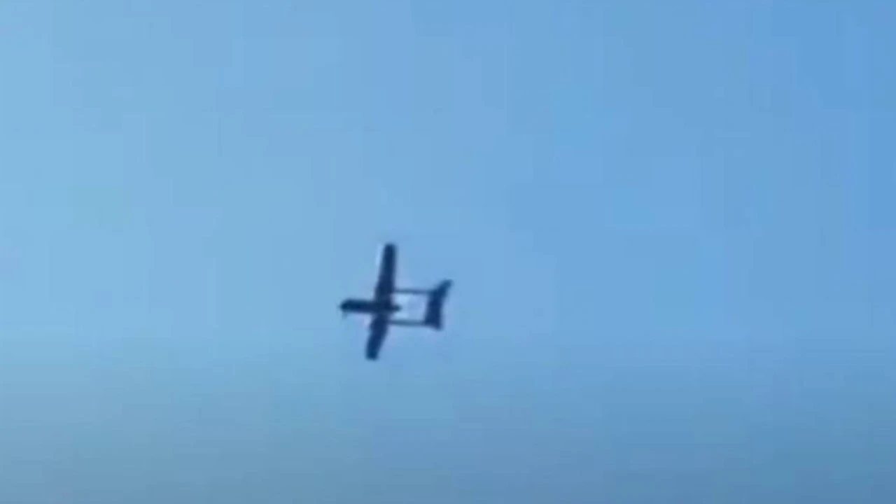 Un dron ucraniano desata un incendio en una refinería rusa cerca de Moscú