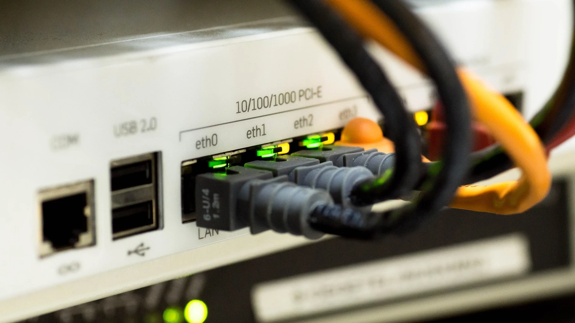 Promete amplificar la señal de tu router, pero puede terminar 