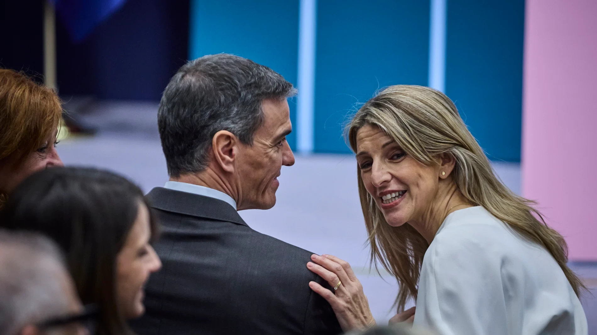 Los perritos falderos de Sánchez
