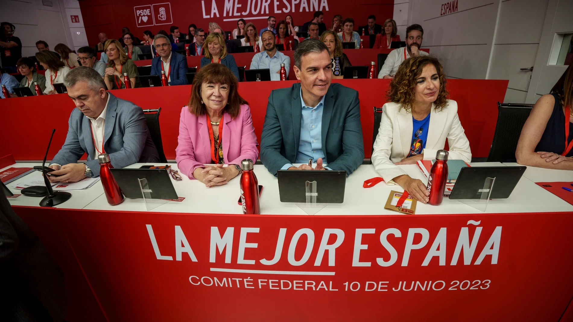 El frente anti-Sánchez se arma para el Comité Federal