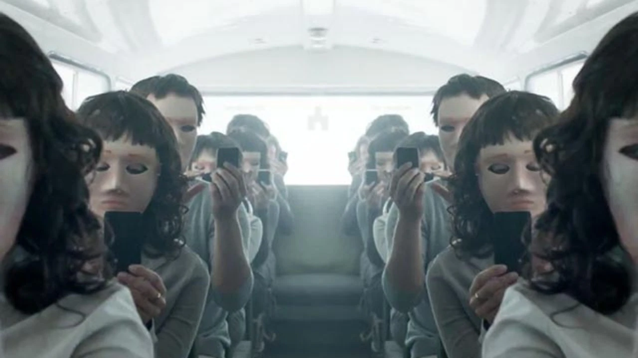 El creador de 'Black Mirror' se pasa al thriller policial y juega al despiste ocultando su título