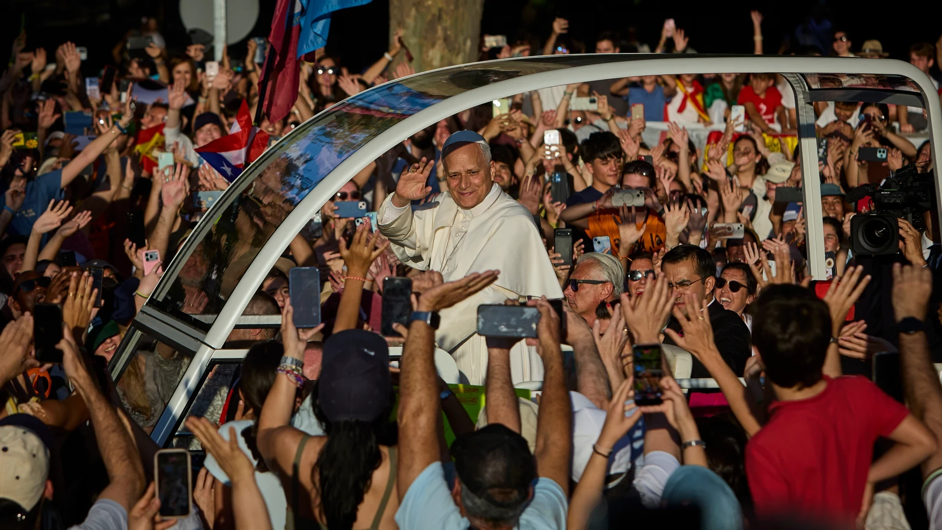 El Papa: «Sed la chispa de una humanidad nueva»