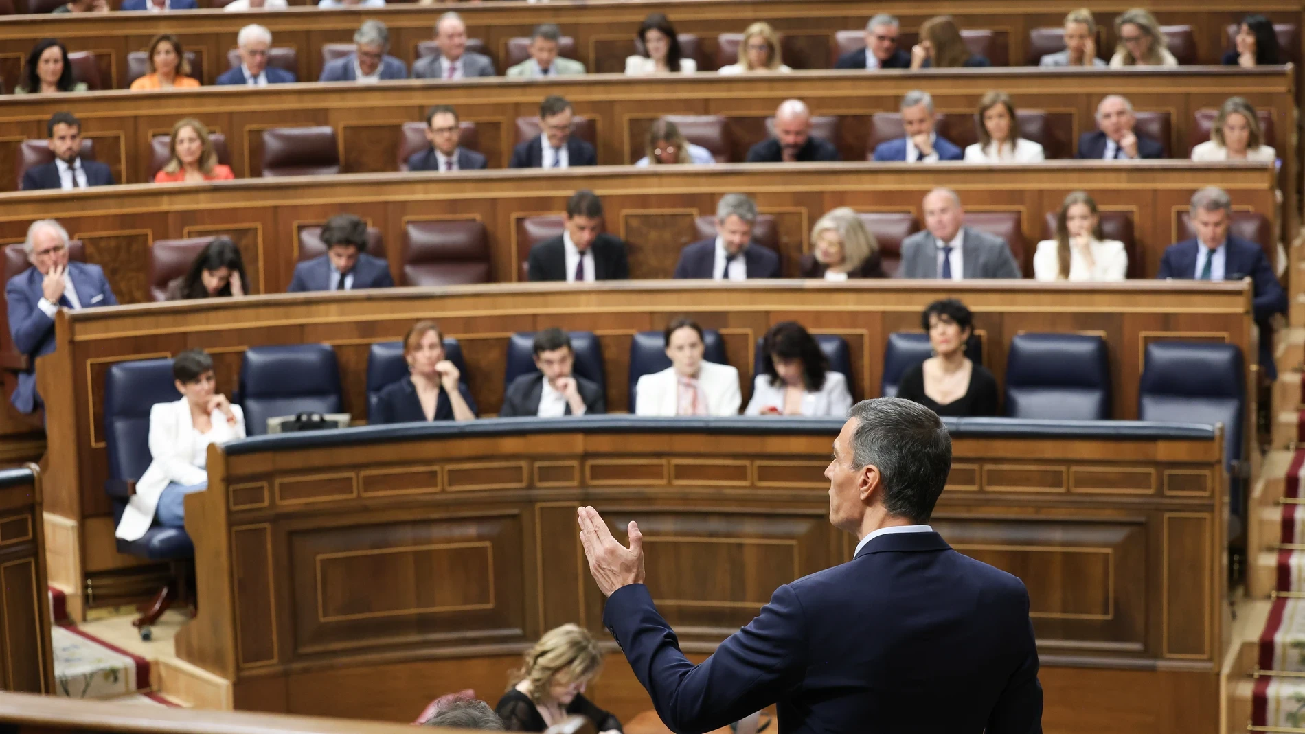 La Moncloa oficiosa empieza a tomar distancia de Zapatero