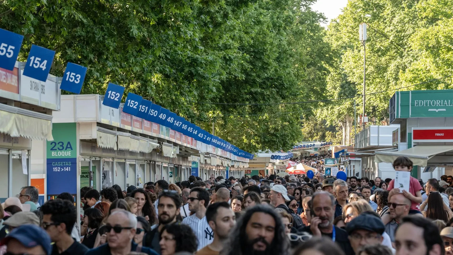 Feria del Libro de Madrid 2026: estos serán los libros que se agotarán en las casetas