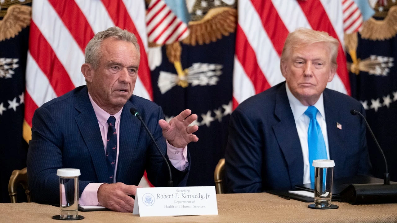 Trump exige a las farmacéuticas que publiquen las tasas de éxito de vacunas contra la covid 19