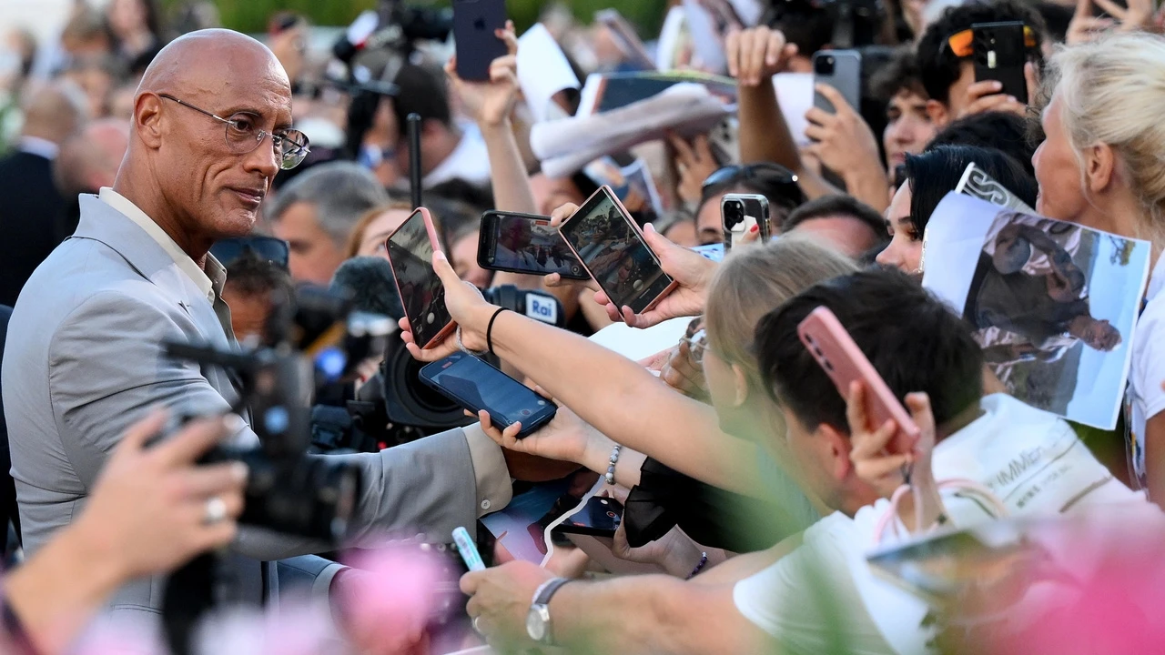 Dwayne Johnson presenta 'The Smashing Machine' en Venecia: 