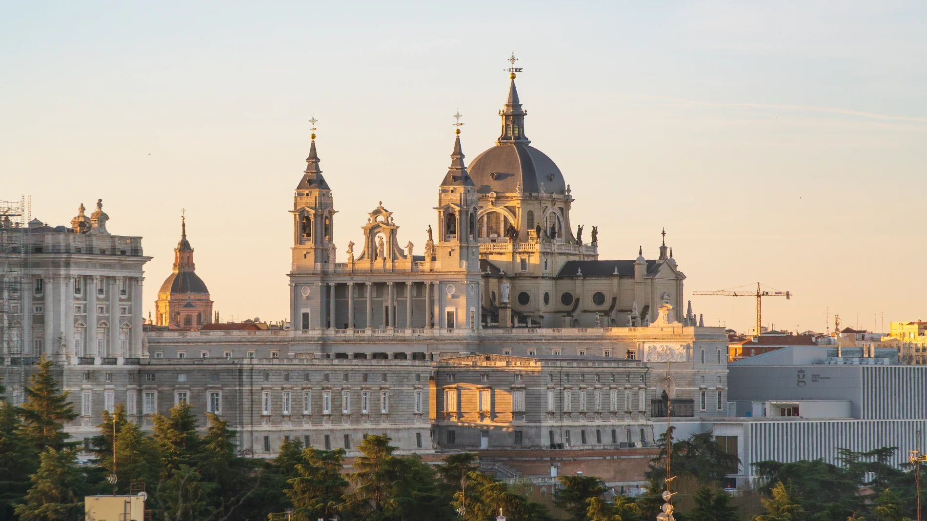 Tras los pasos del Papa León XIV: tres rutas para descubrir la huella religiosa de España