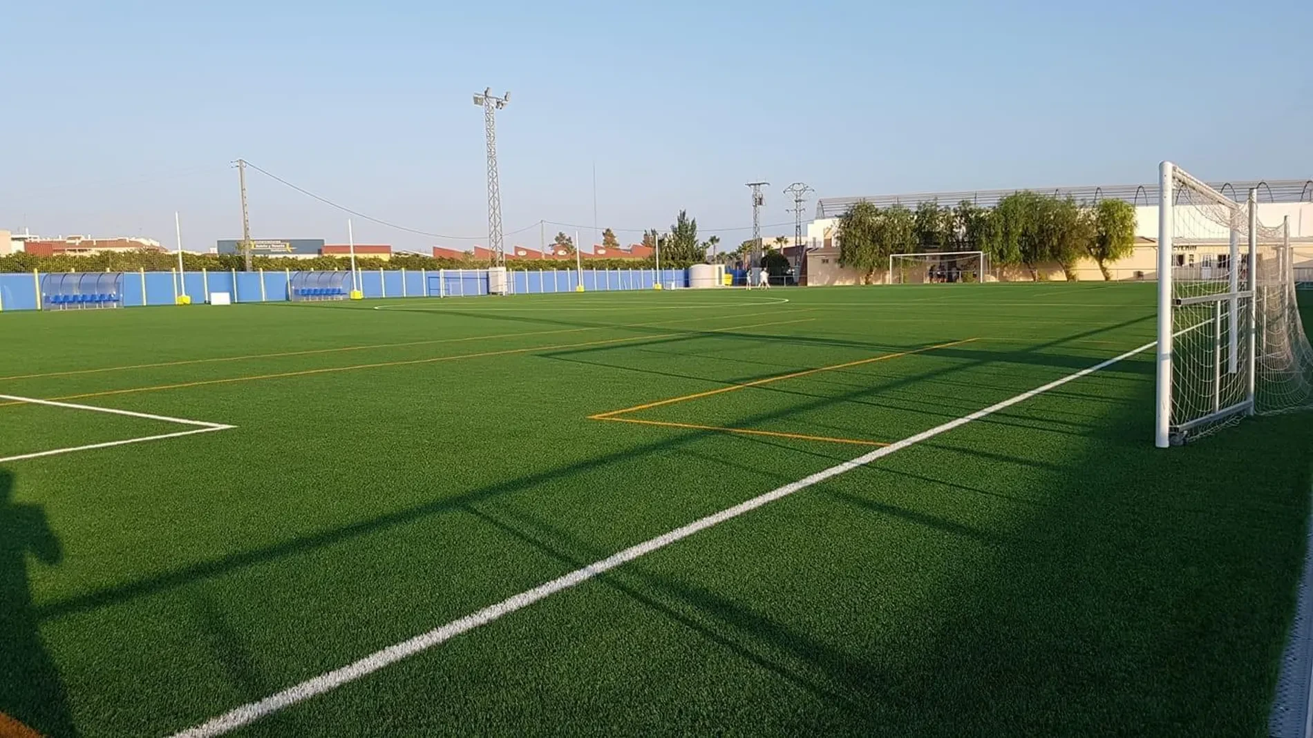 Investigan una celebración juvenil con alcohol y strip-tease en Valencia