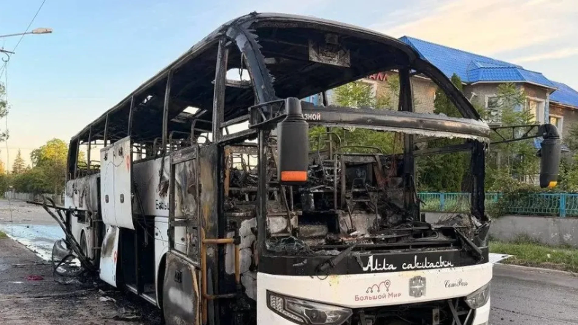 Rusia dice que un dron ucraniano ha matado a siete personas que viajaban en autobús en Donetsk