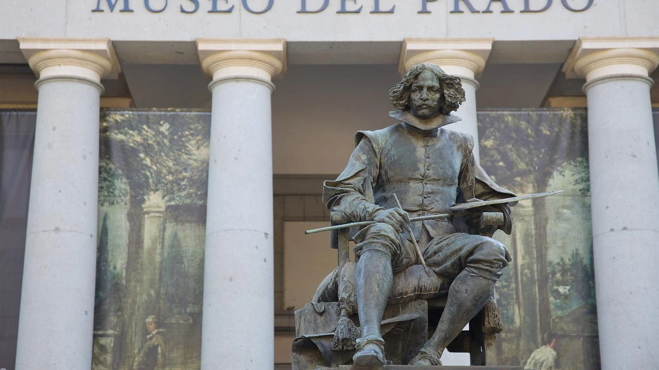 El Prado inicia hoy una renovación cromática de su Galería Central que pasará a ser azul
