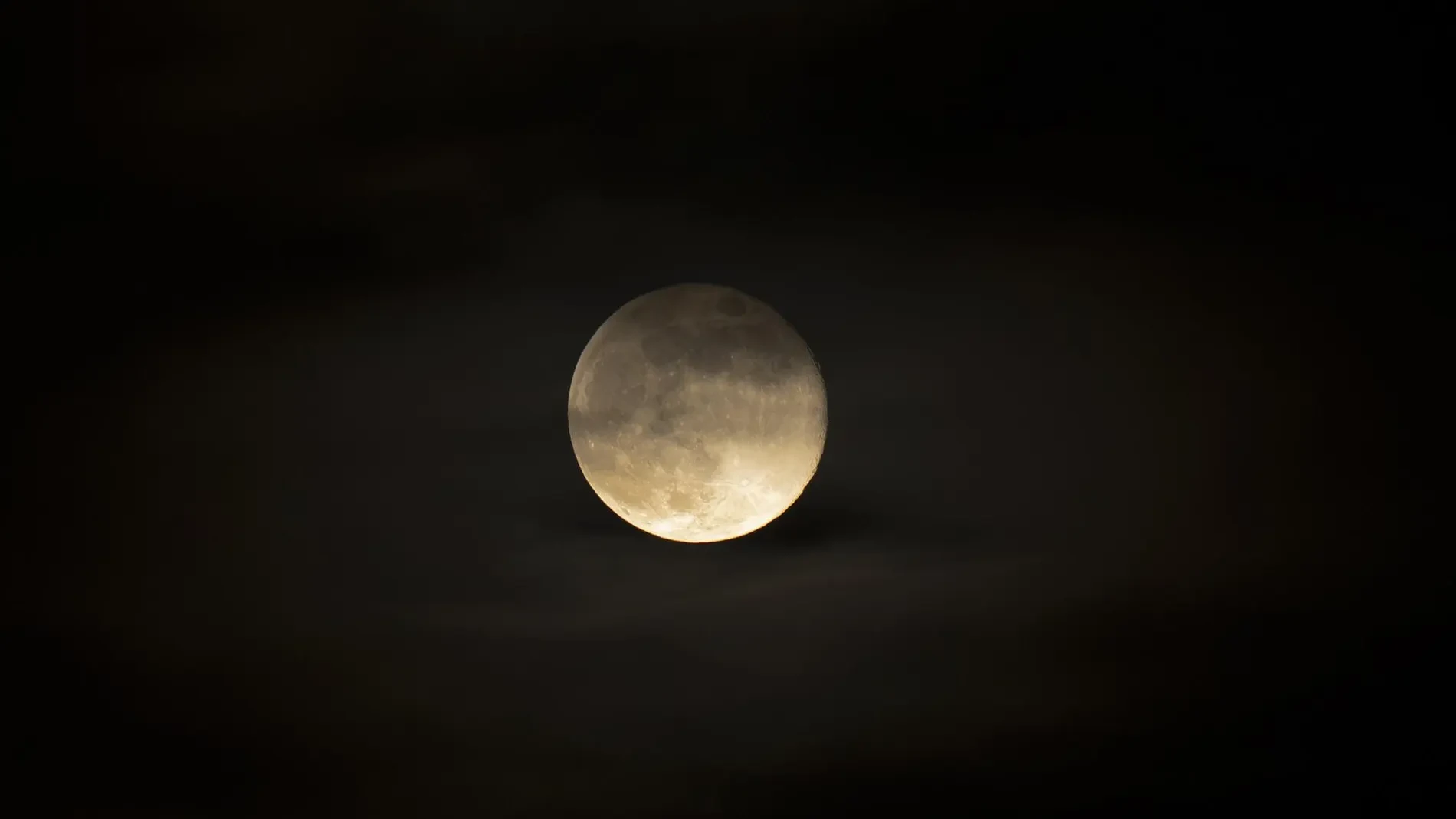 ¿Por qué Semana Santa siempre coincide con la luna llena?