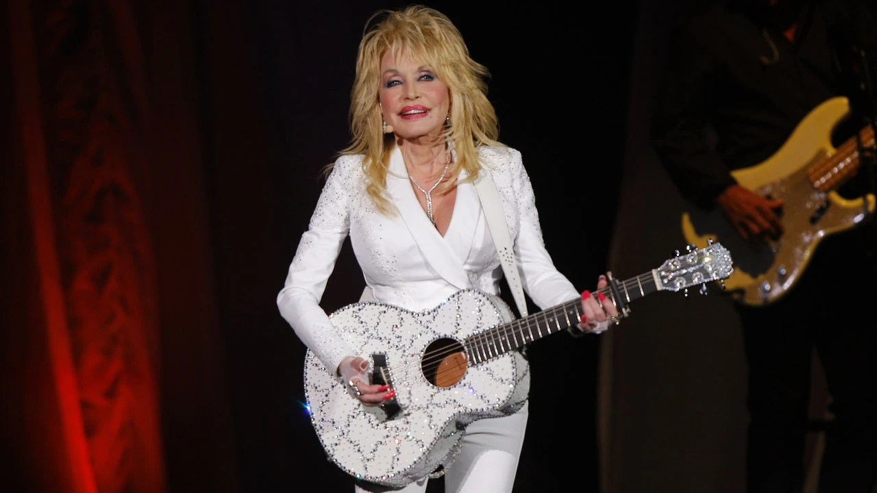 Dolly Parton tranquiliza a sus seguidores: la verdad sobre el problema de salud que la ha apartado de los escenarios