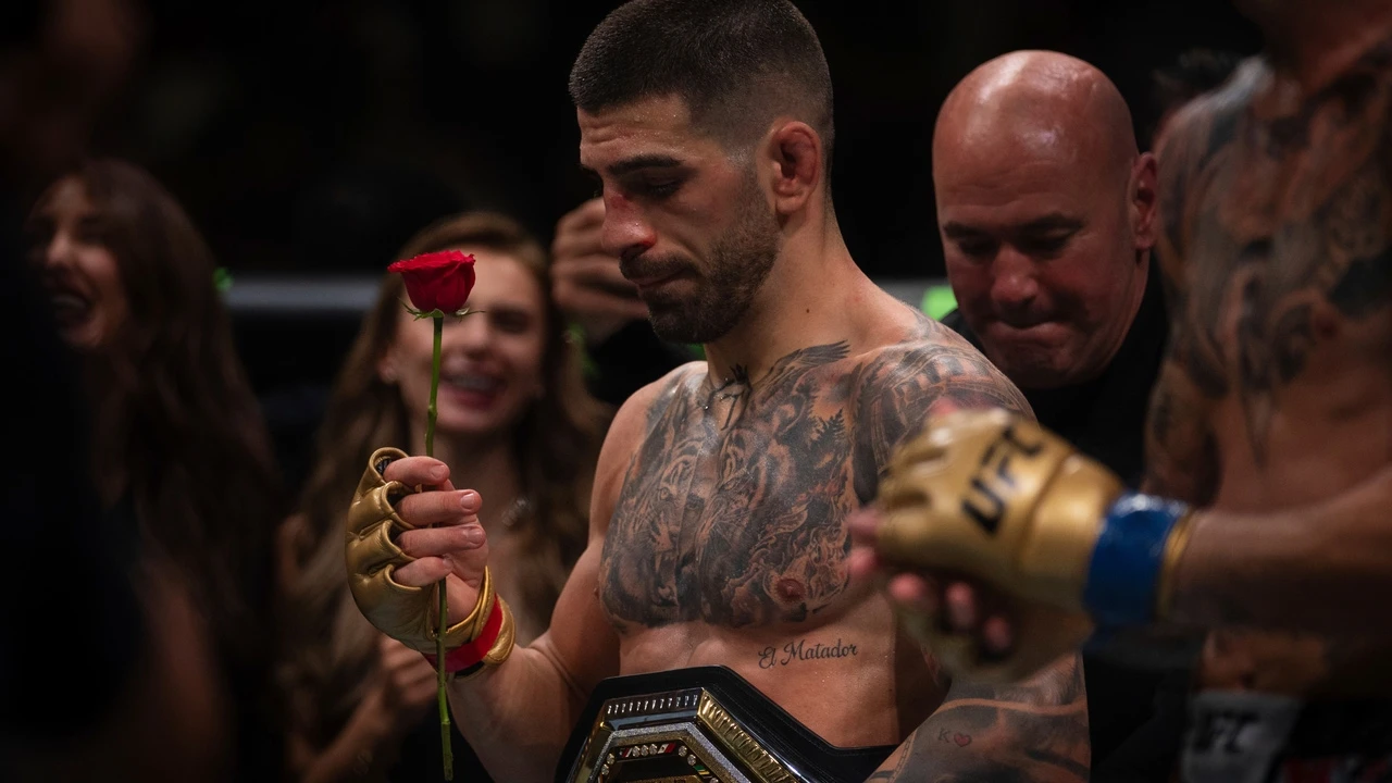 Ilia Topuria no da pistas sobre su futuro y asegura no haber comenzado las negociaciones: 