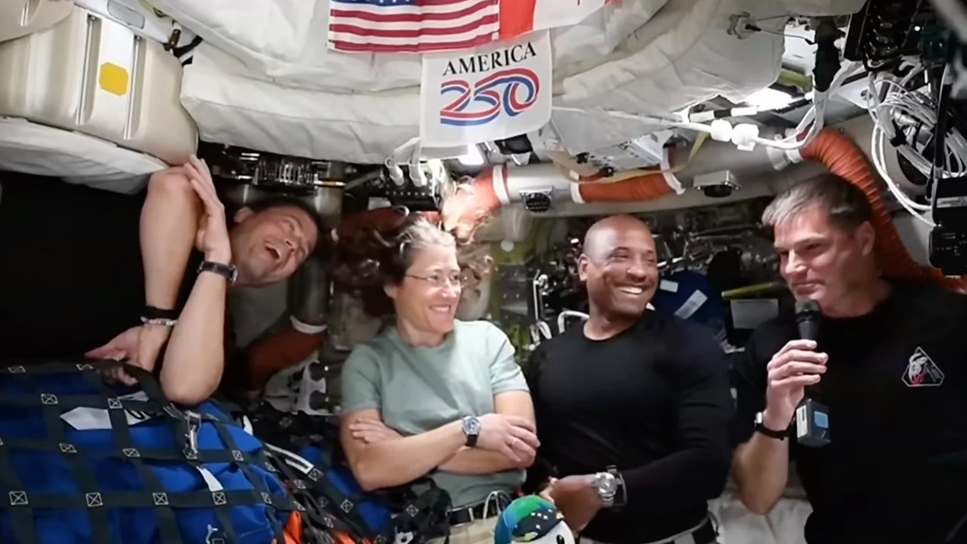 Los Astronautas del Artemis II en su regreso a la Tierra: Qué es la intolerancia ortostática a la que se enfrentan