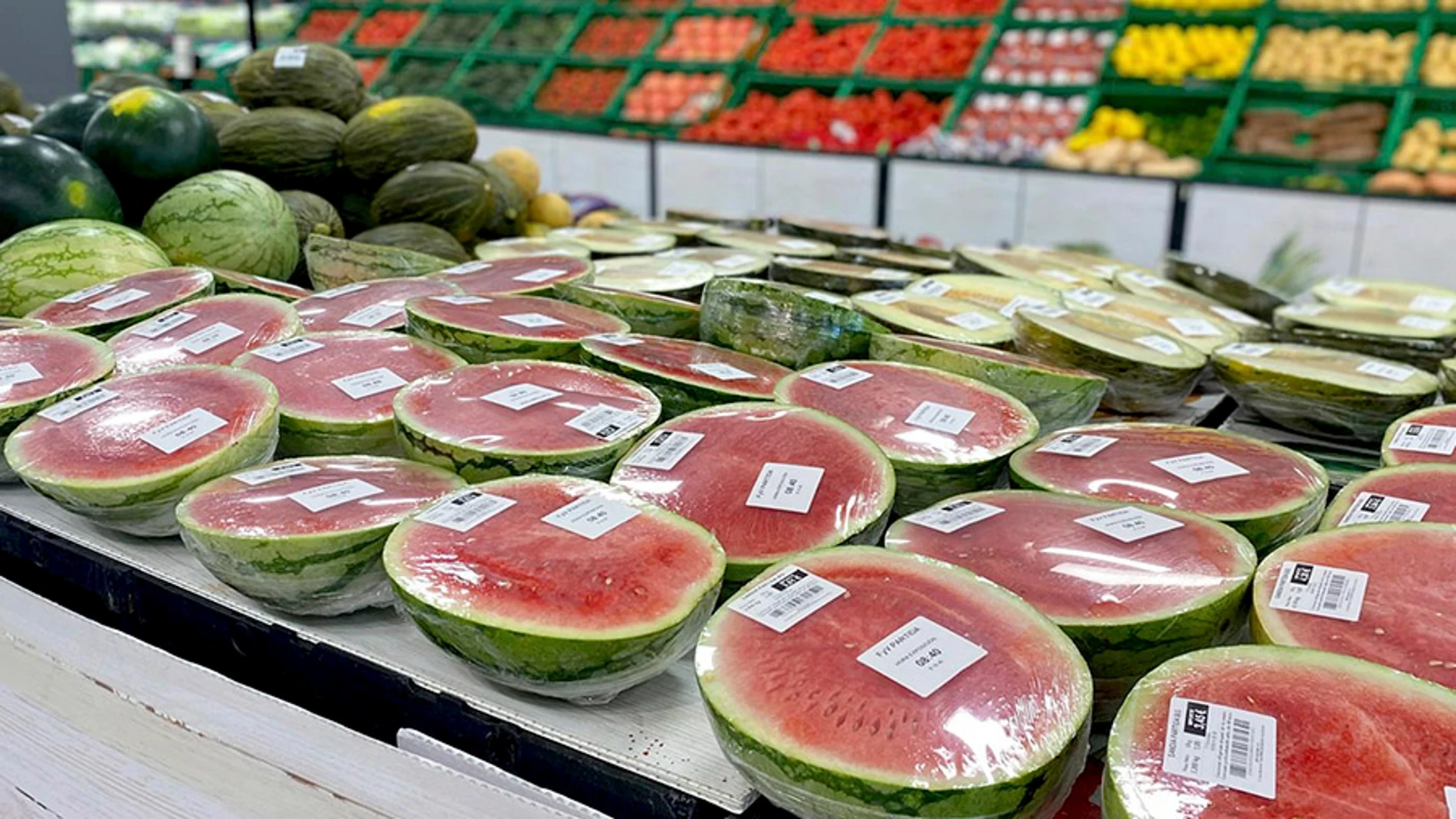 Así es como debes elegir la sandía perfecta cuando acudas al supermercado: llevamos años escogiéndola mal