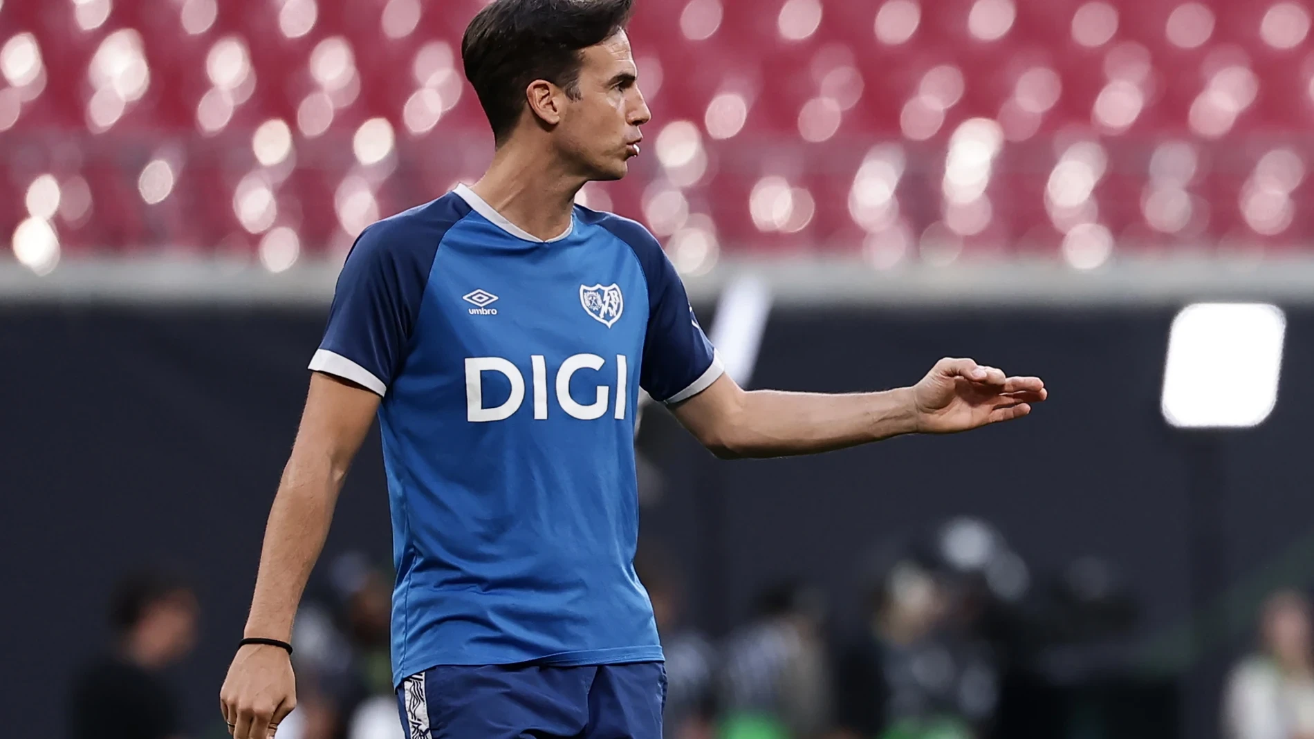 Los 3 entrenadores entre los que se debate el Rayo Vallecano para relevar a Iñigo Pérez
