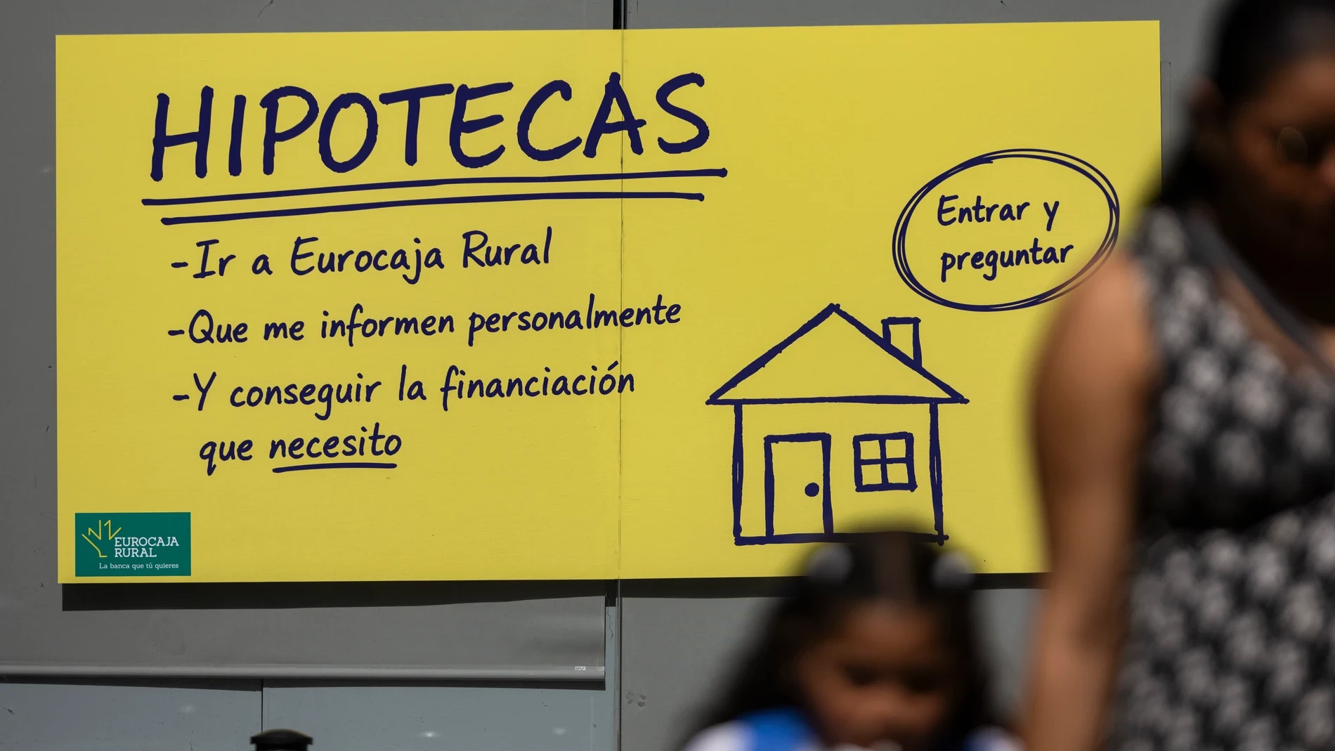El conflicto de Oriente Medio presiona más al euríbor: vuelve a subir en mayo y encarece las hipotecas da casi 700 euros al año