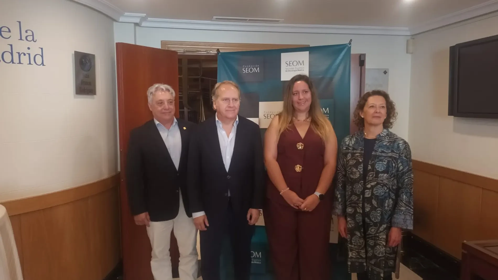 Cinco sociedades médicas piden que se trate al superviviente de cáncer desde primaria y oncología