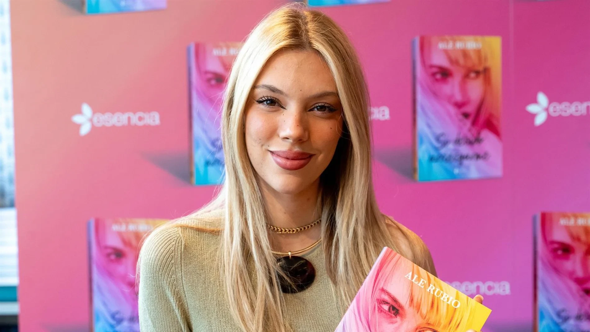 Alejandra Rubio arrasa en Amazon con su primera novela y responde a las duras críticas: 