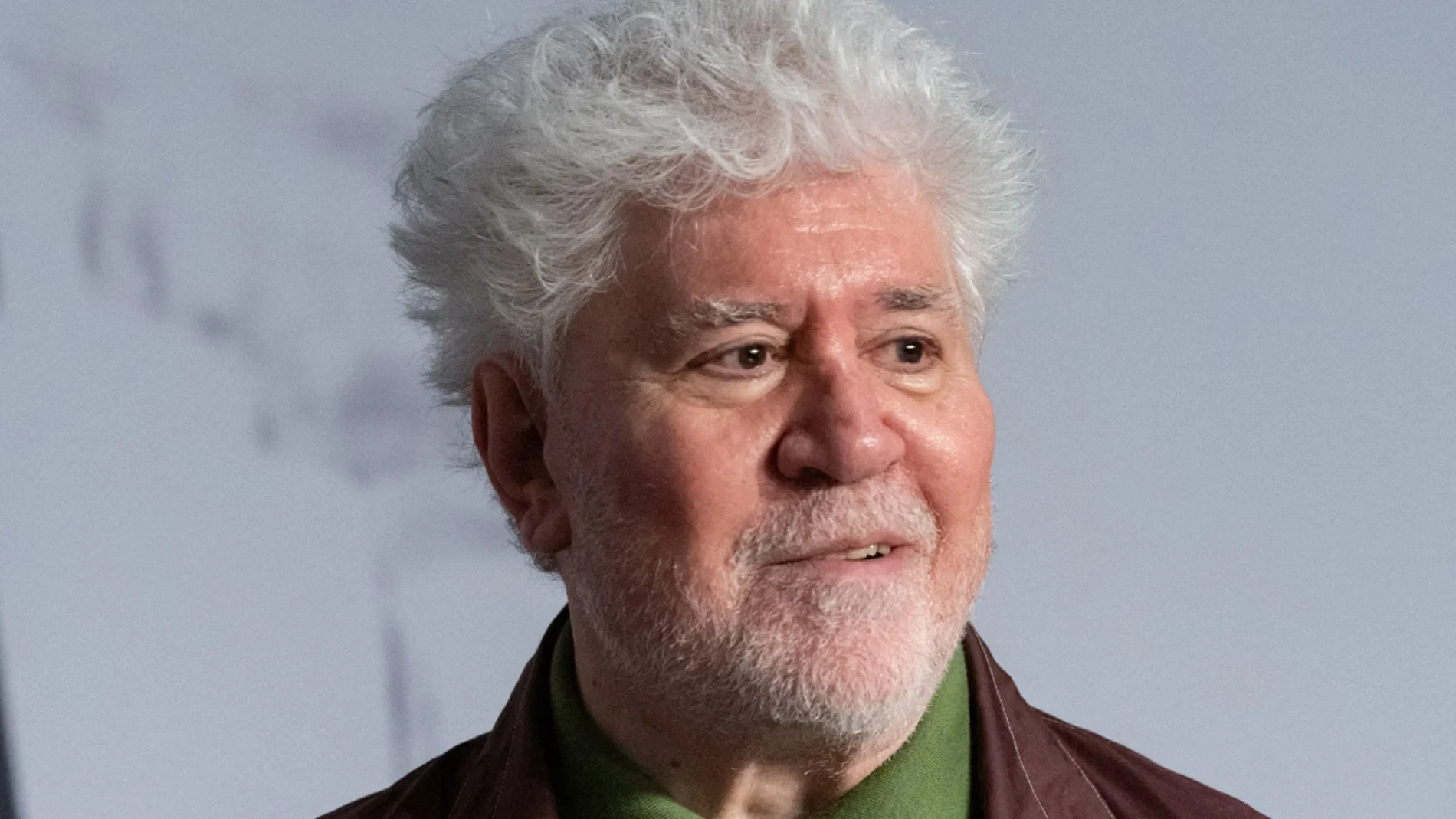 El espejo del alma de Pedro Almodóvar: su método para envejecer sin plastificarse