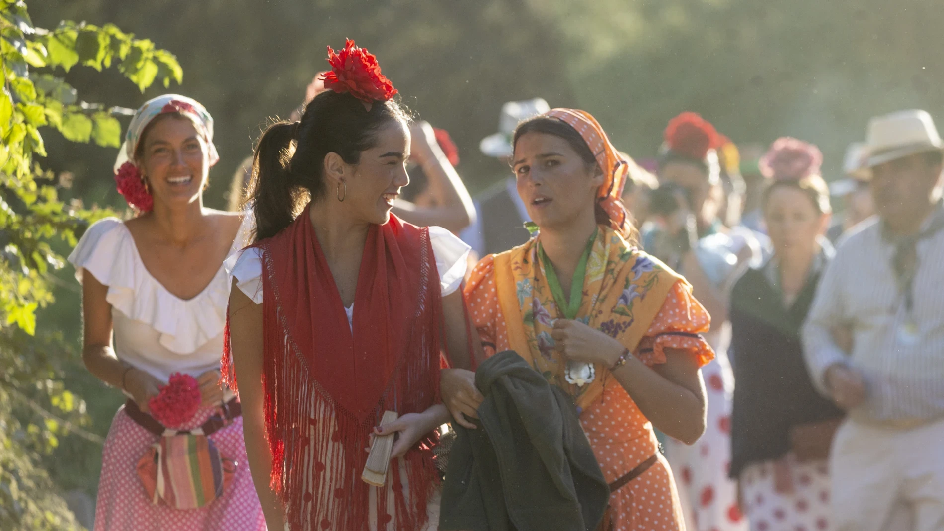 De Tana Rivera a Victoria Federica y Lourdes Montes: las mujeres mejor vestidas de El Rocío apuestan por lunares, volantes y la estética más tradicional del Camino