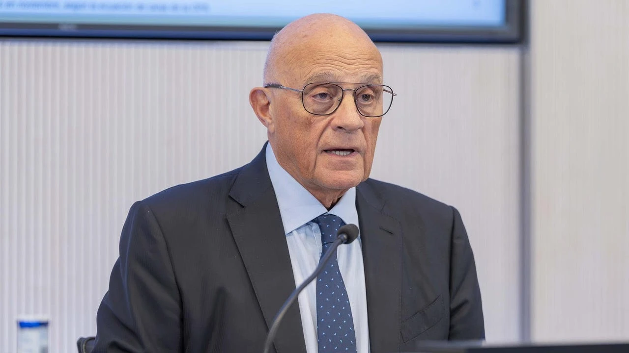 Oliu ve casi imposible que la OPA de BBVA por Sabadell llegue al 50% de aceptación y advierte de que eso sería 