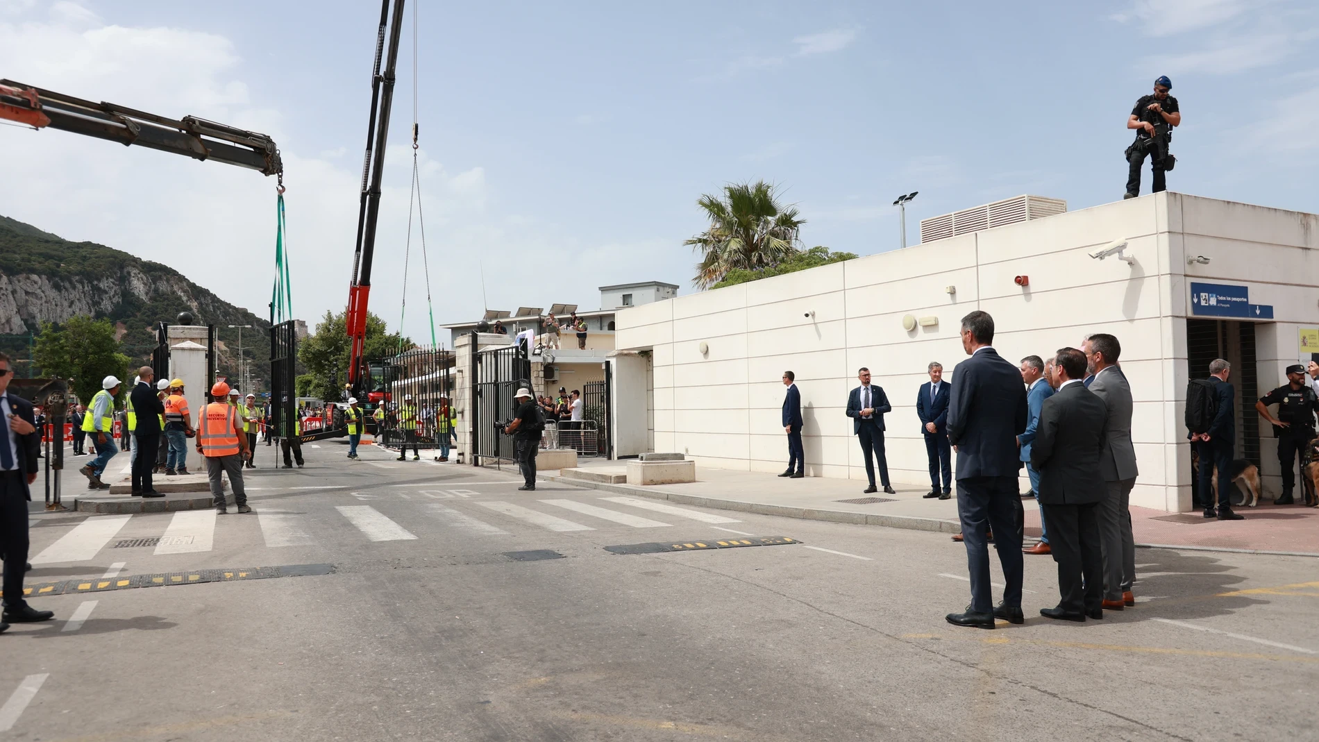 Gibraltar y el constructor de muros