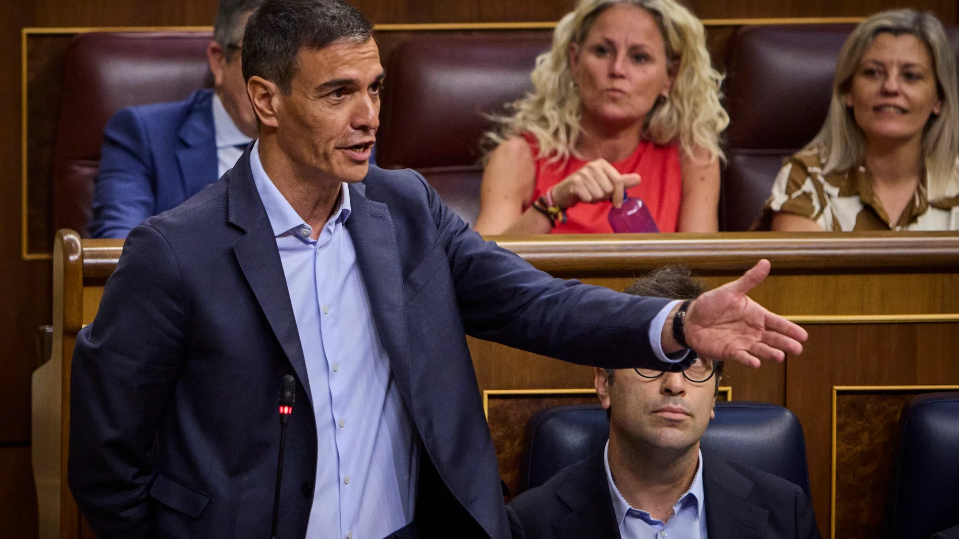 Sánchez, contra la mayoría democrática